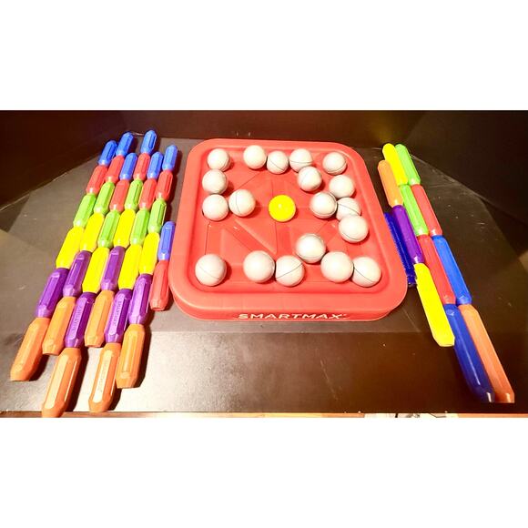 SmartMax Build XXL 70-Piece Magnetic STEM Building Set with build on Case - Picture 2 of 10